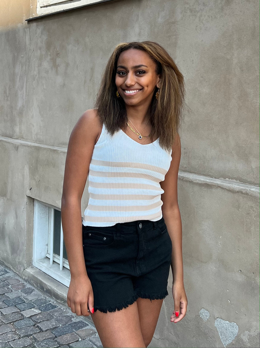 Elissa shorts - sort