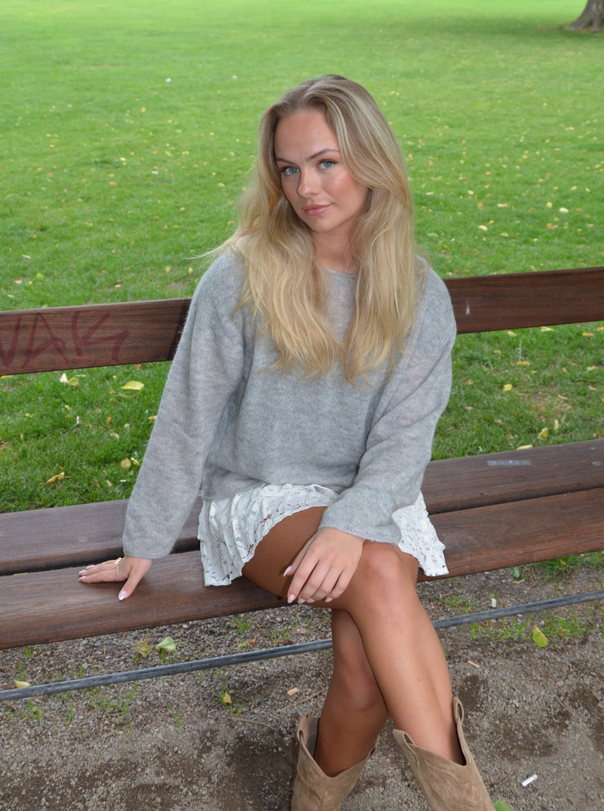 Ciara striktrøje - Lysegrå