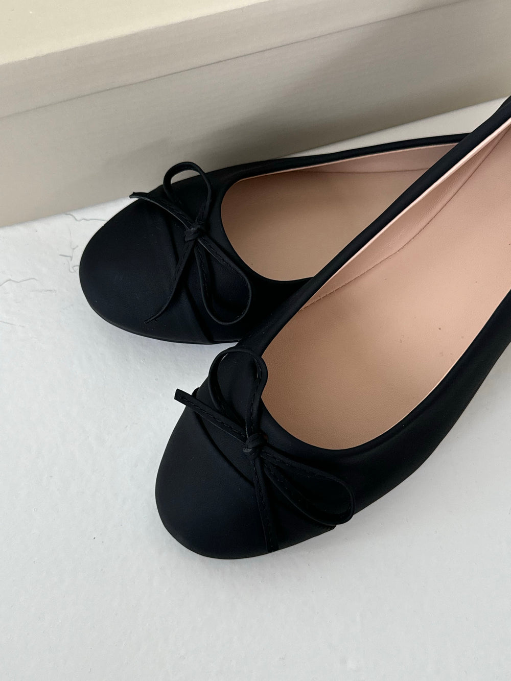 Segovia ballerina sko med sløjfe - Sort