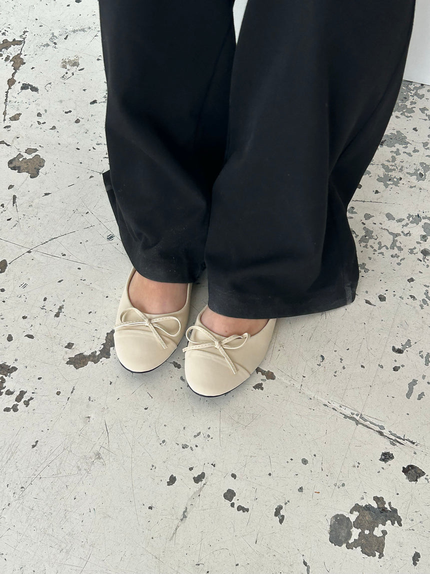 Segovia ballerina sko med sløjfe - Off white