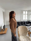 Valdamara striktrøje med turtleneck - Brun