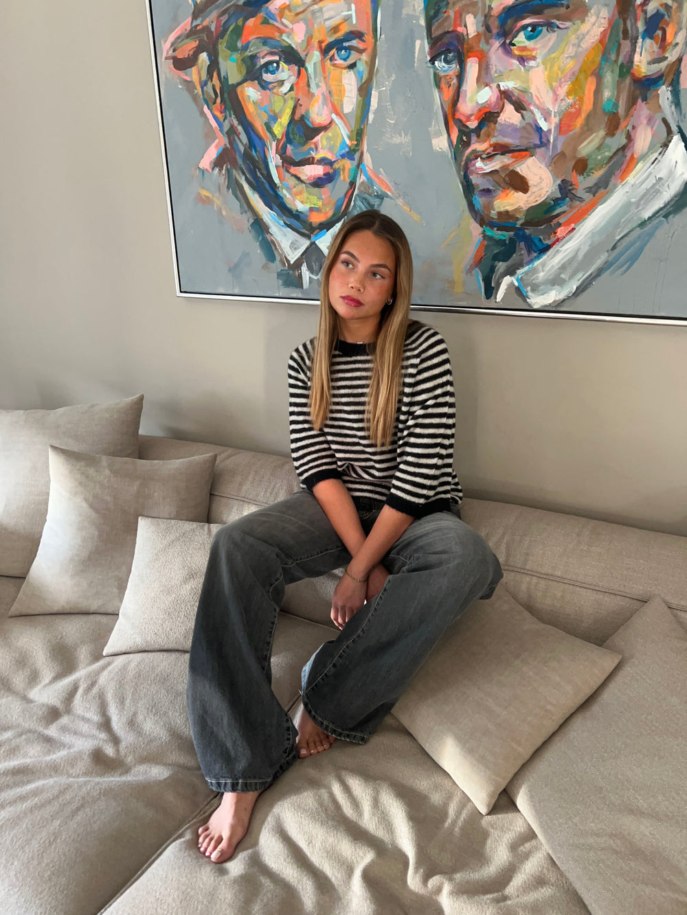 Almina strikket t-shirt med striber - Sort/hvid