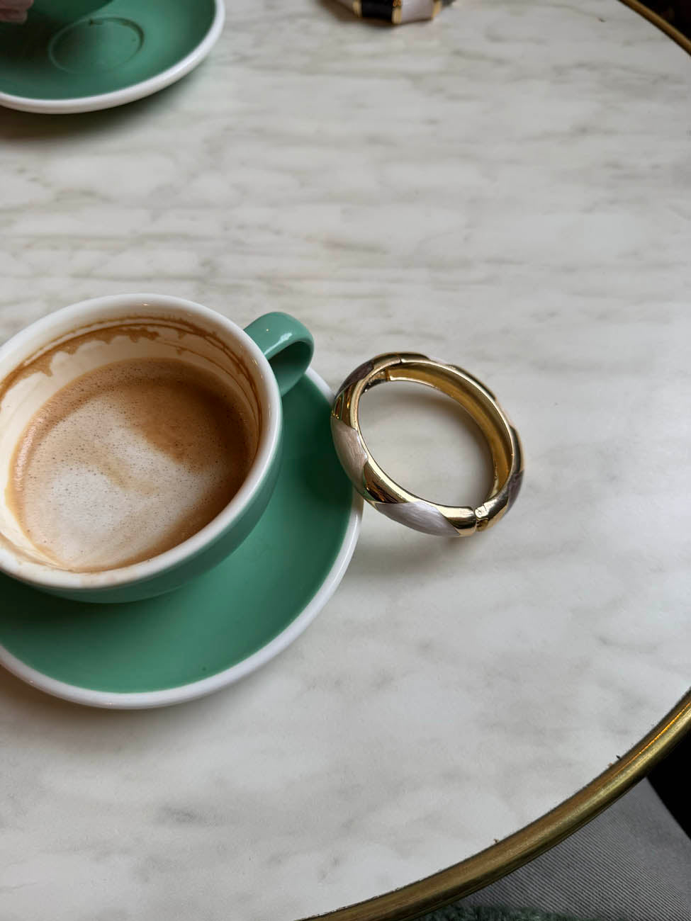 Tove armbånd med mønster - Nude/hvid/brun