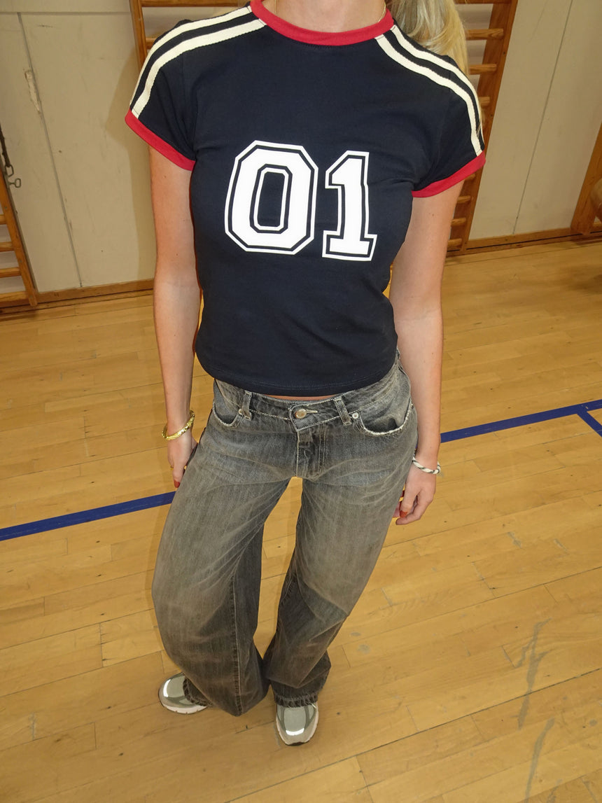"01" baby tee - Navy/rød/beige