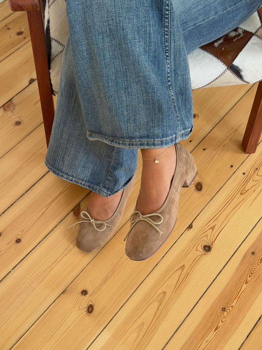 Yuna ballerina med hæl - Beige