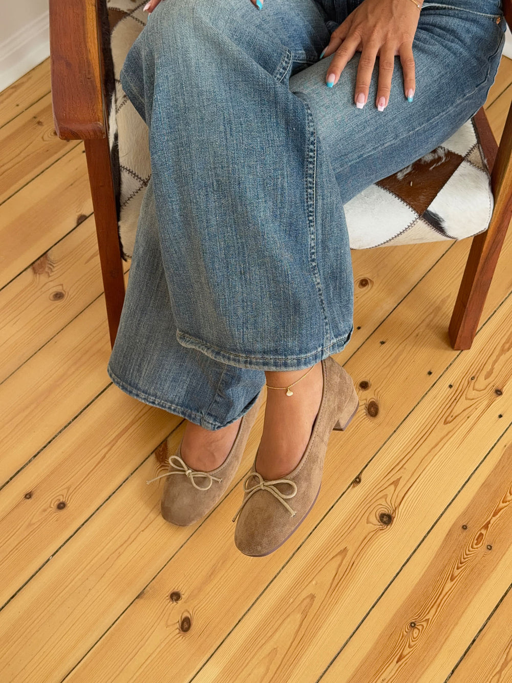 Yuna ballerina med hæl - Beige
