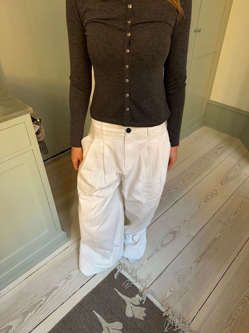 Carmen oversized bukser med bælte - Hvid