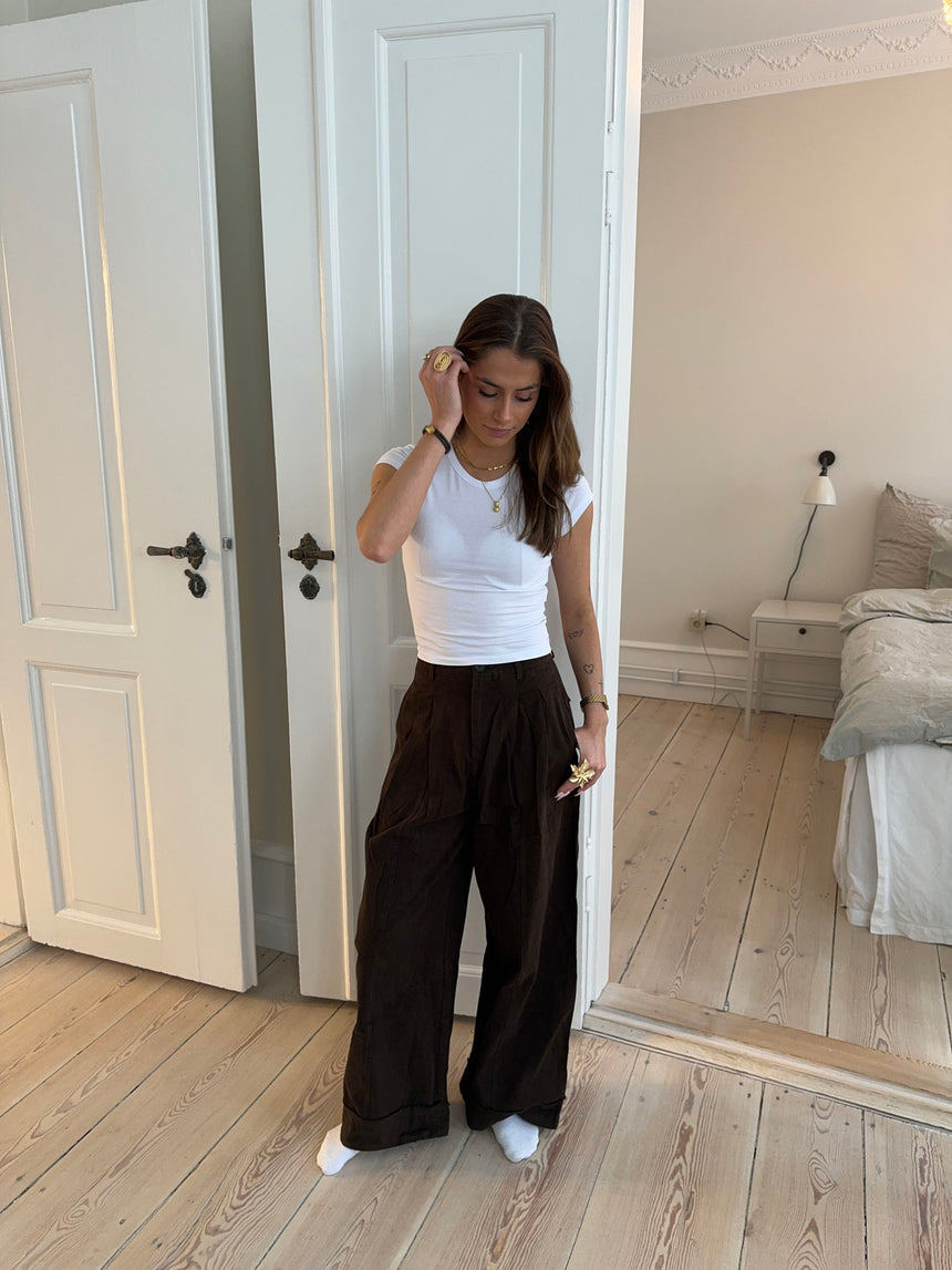 Carmen oversized bukser med bælte - Mørkebrun