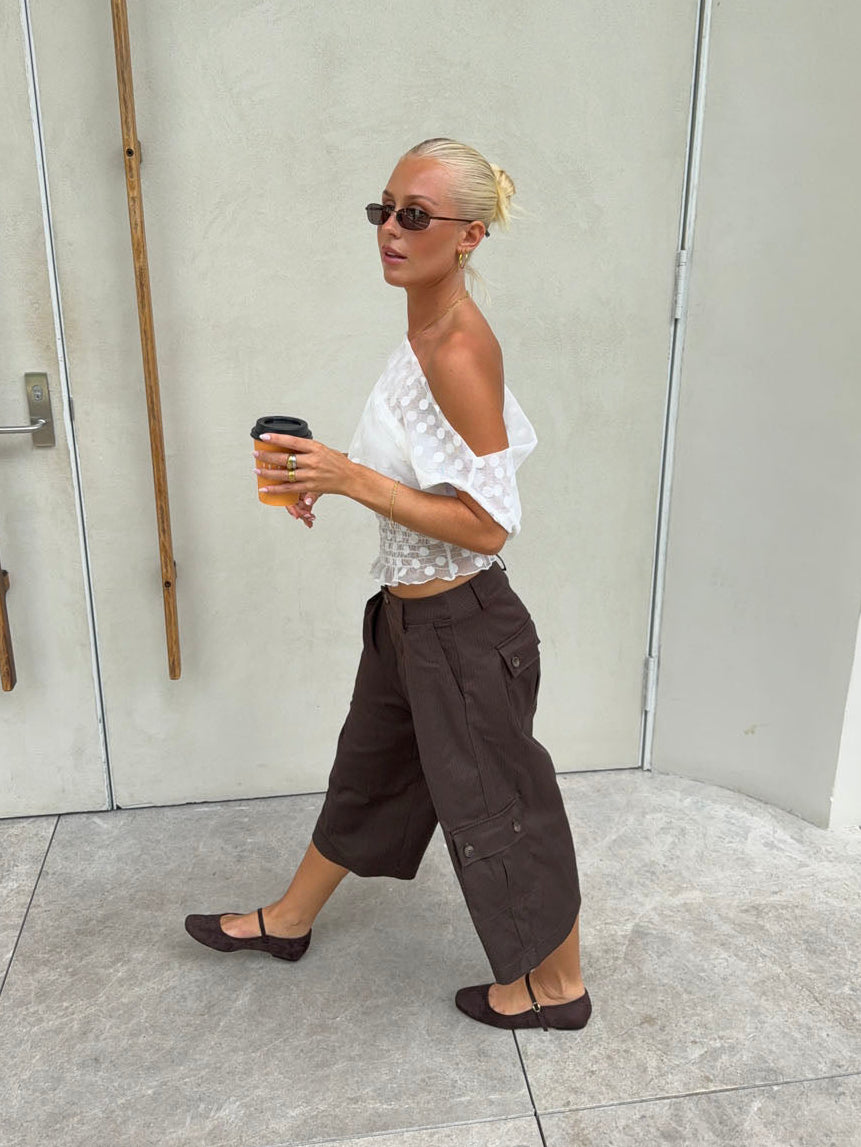 Kelsey bermudashorts med nålestriber - Brun