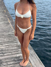 Zahara bikini med blomst - Creme hvid