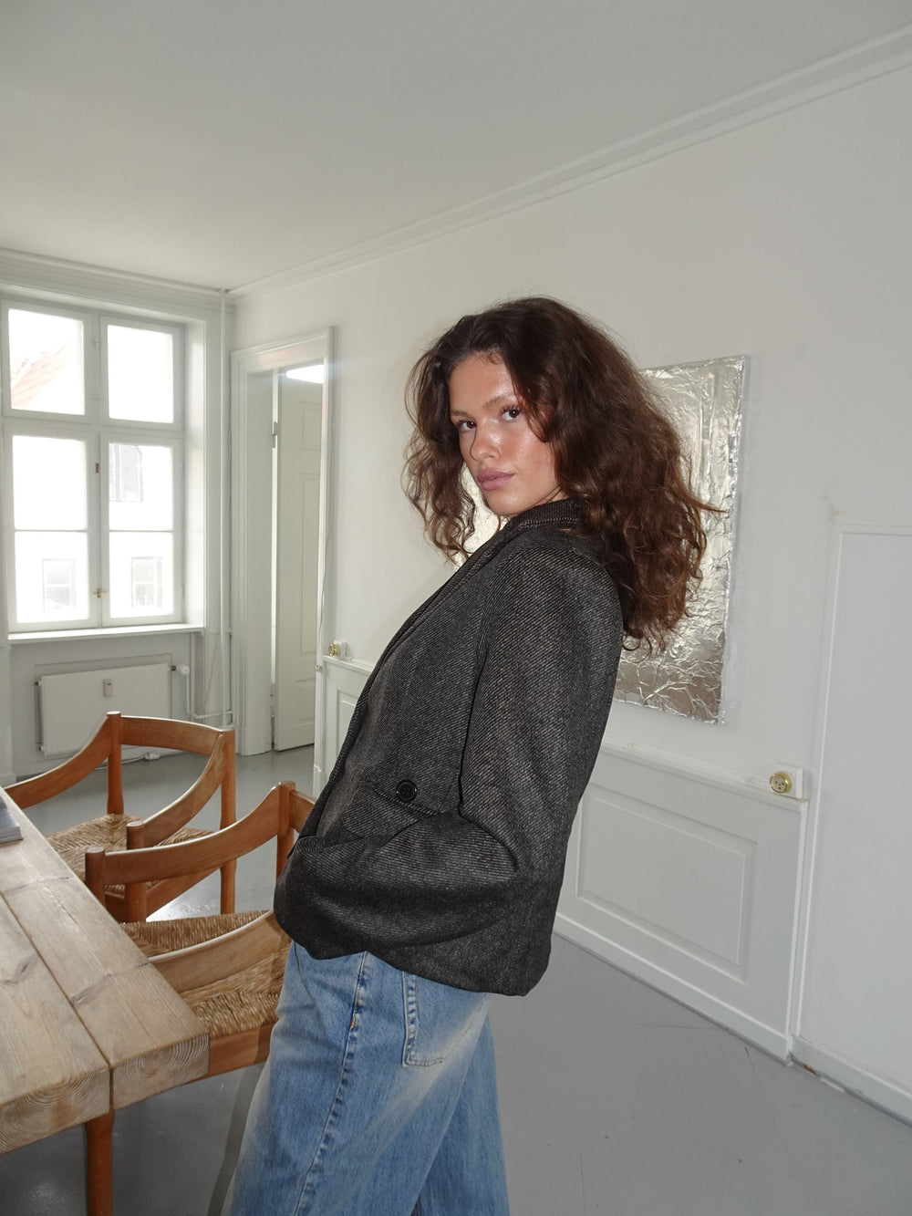 Anahita kort blazer - Mørkebrun/Sort