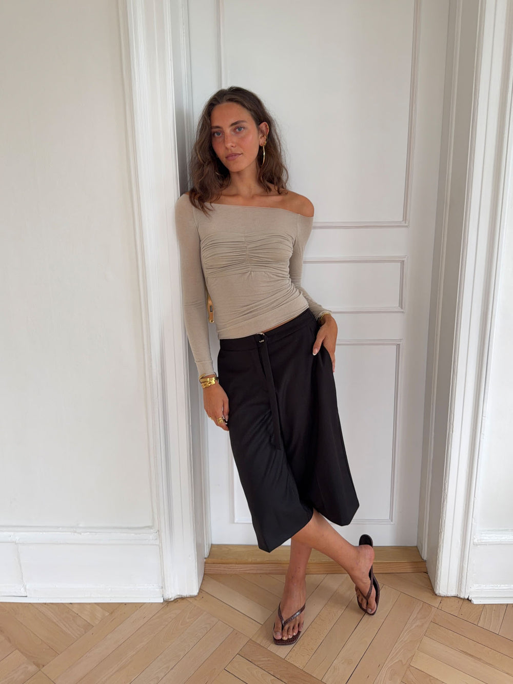 Margit bluse med detalje - Beige