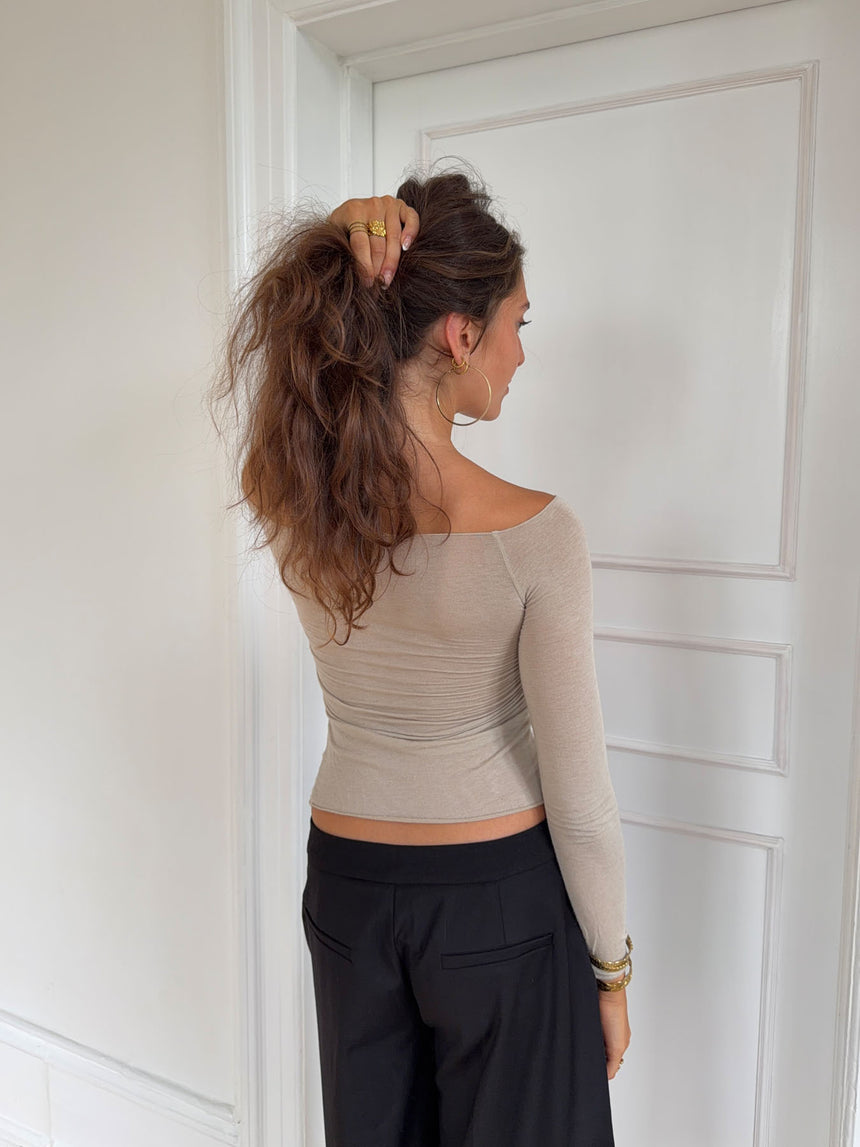 Margit bluse med detalje - Beige