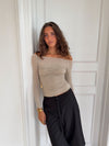 Margit bluse med detalje - Beige