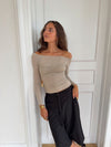 Margit bluse med detalje - Beige