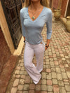 Liv bluse med v-neck - Lyseblå