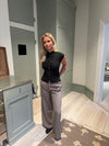 Leonie bluse med knapper - Sort