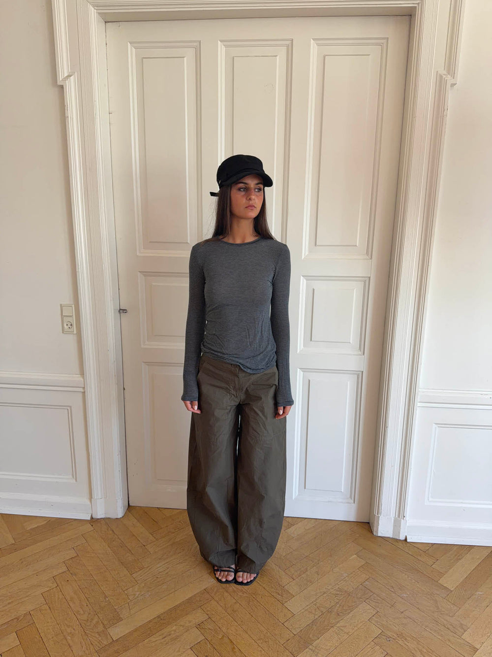 Suzy bluse med striber - Sort/grå