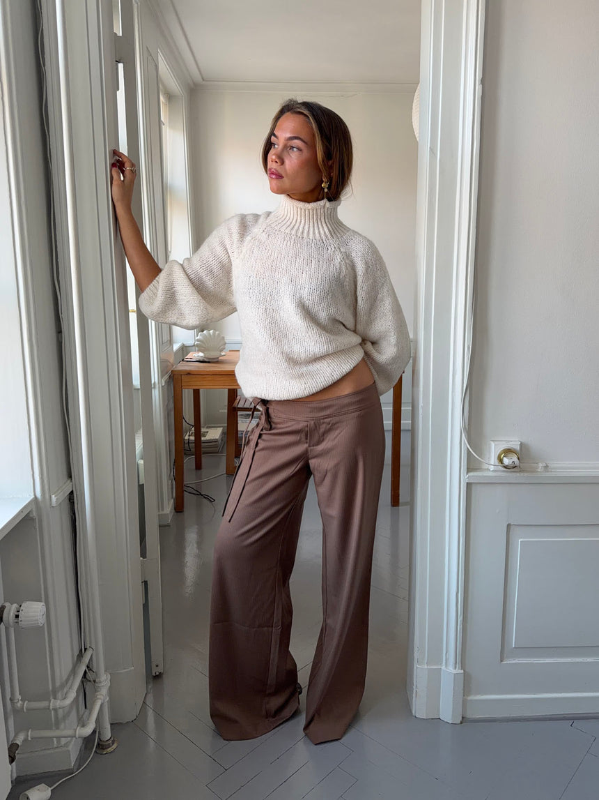 Buka bukser med bindebånd og striber - Brun