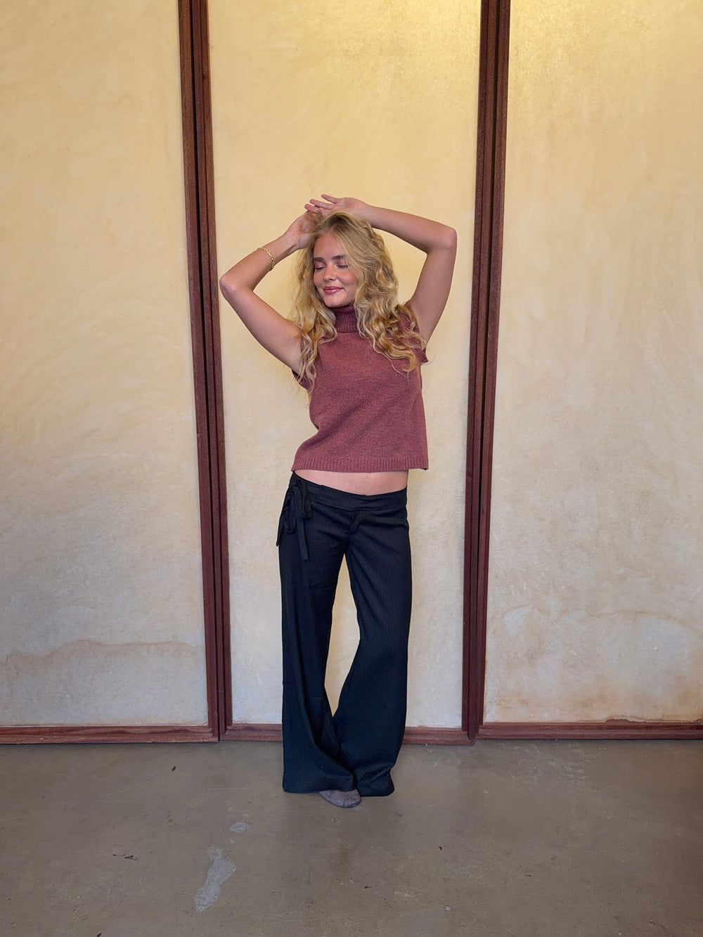 Buka bukser med bindebånd og striber - Sort