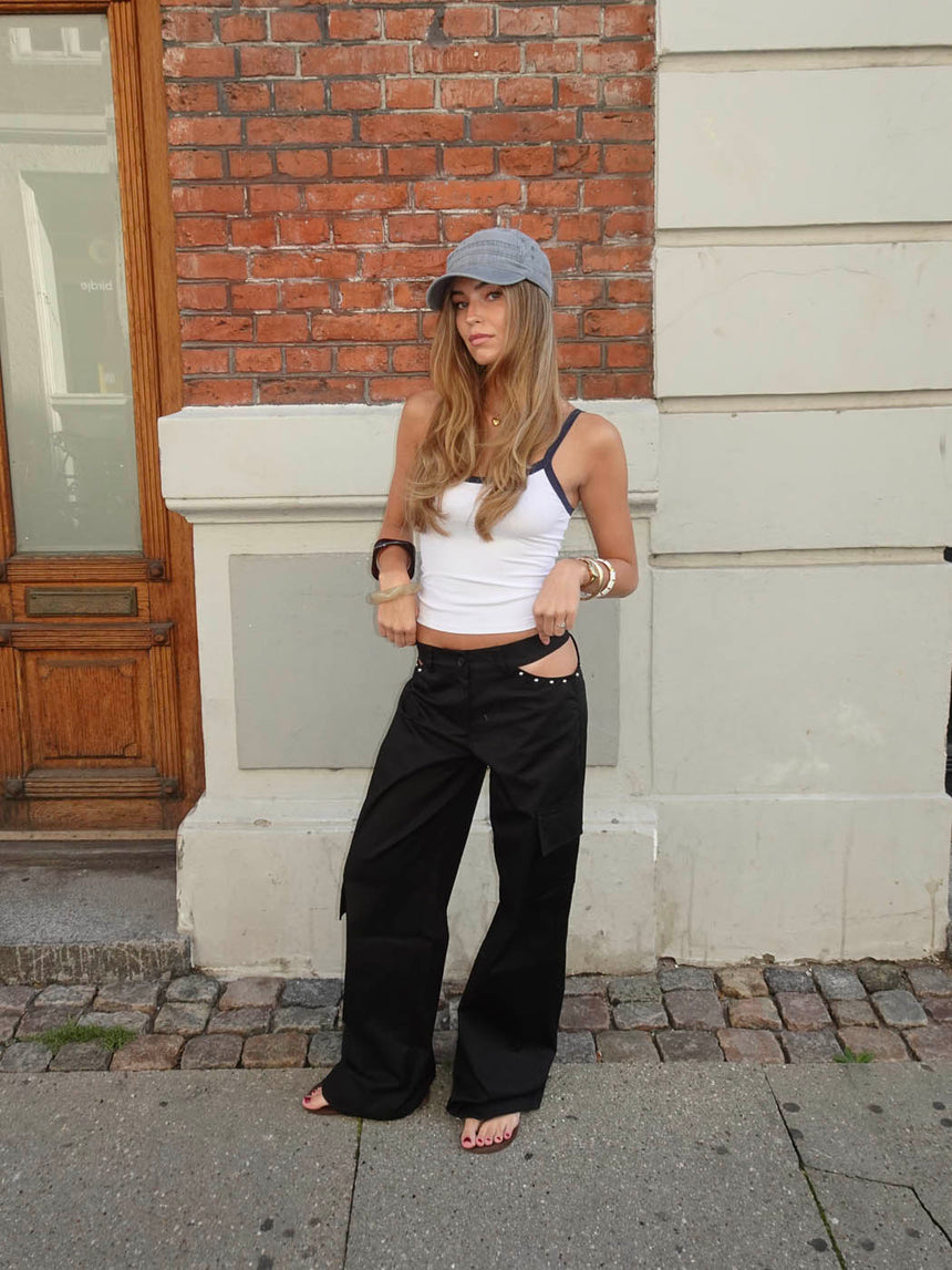 Brunina bukser med detaljer - Sort
