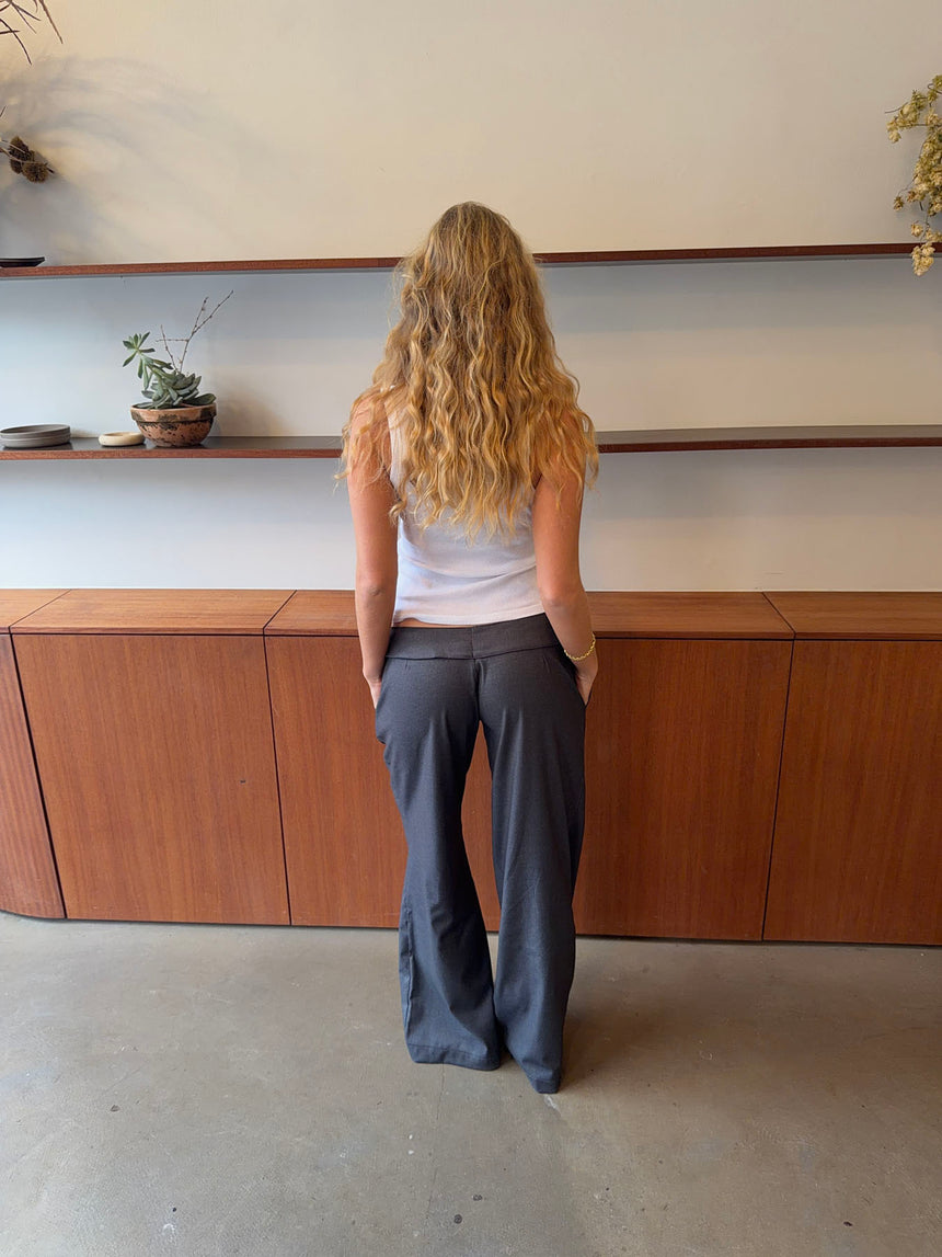 Gruja bukser med indbygget bælte - Grå