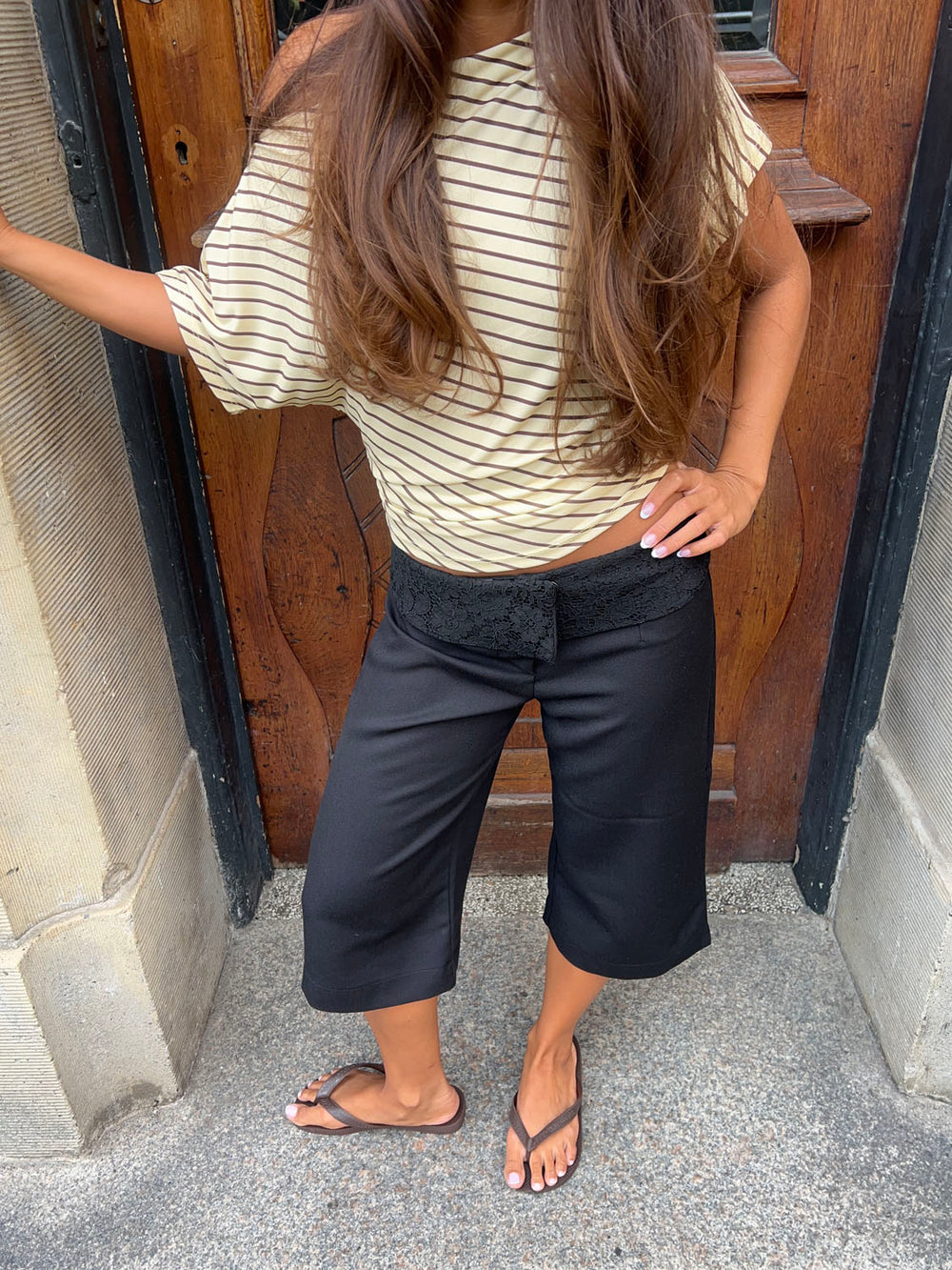 Calsia capri bukser med blondekant - Sort