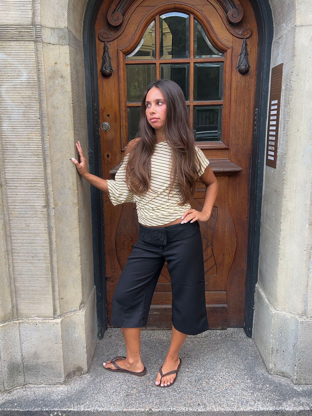 Calsia capri bukser med blondekant - Sort