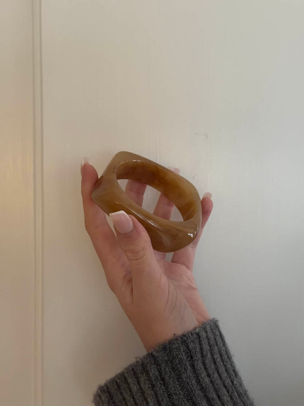 Lykke chunky armbånd - Mørk karamel