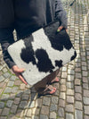 Atlantis computer sleeve i koskind - Sort/hvid/brun