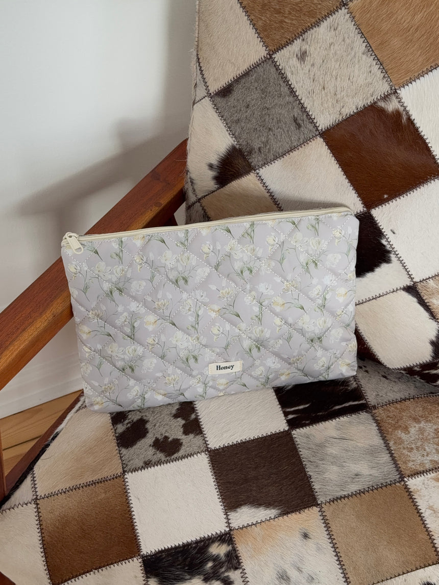 Honey computersleeve med blomster - Beige