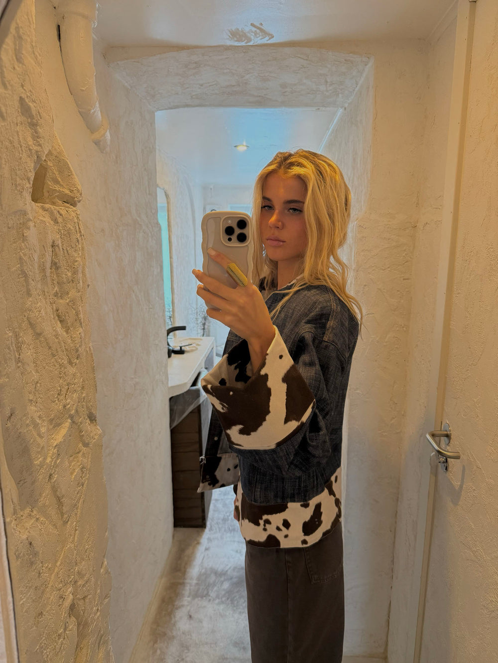 Suiva denim jakke med ko print - Blå/brun/hvid