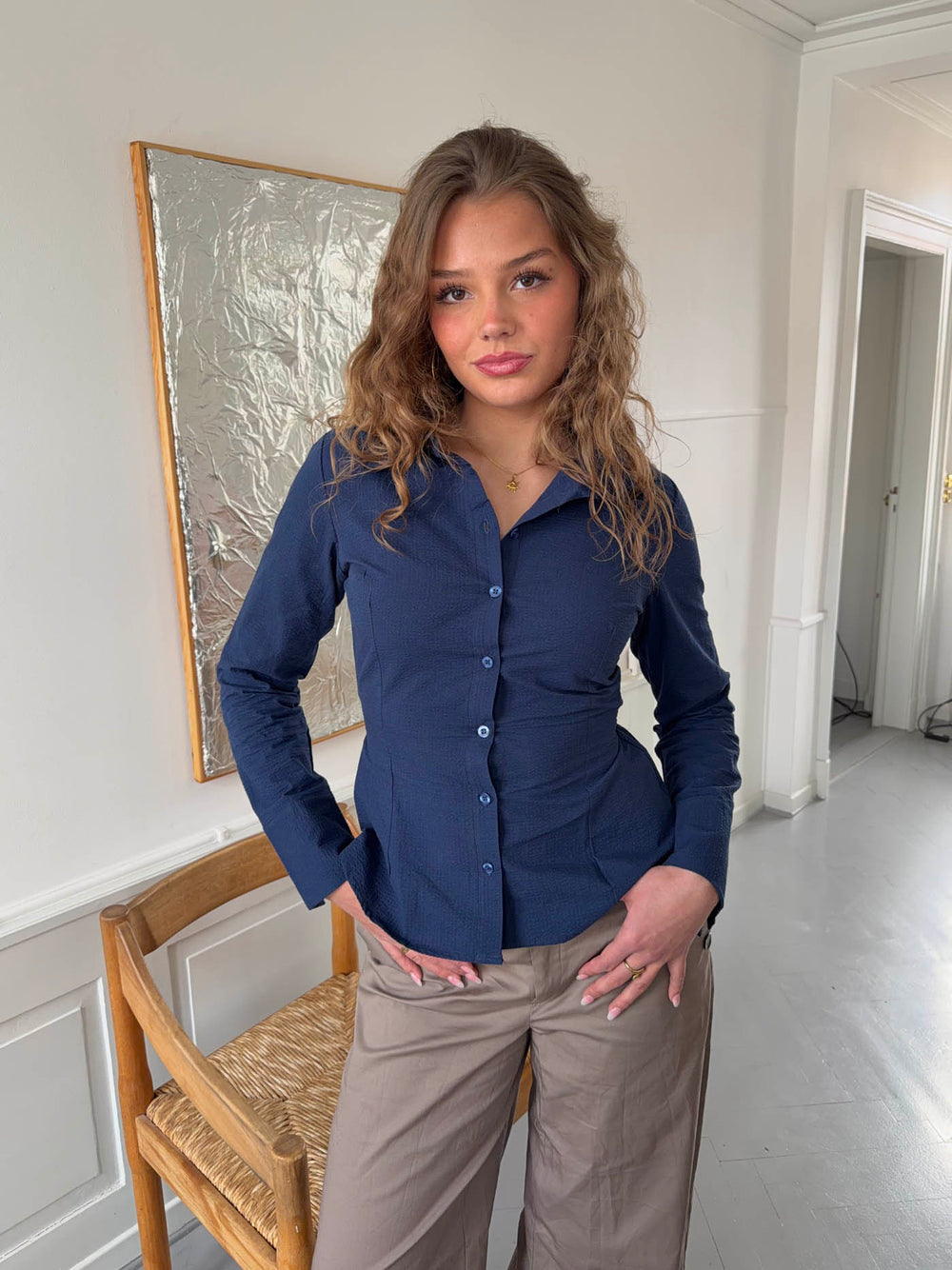 Alberte figursyet skjorte - Navy