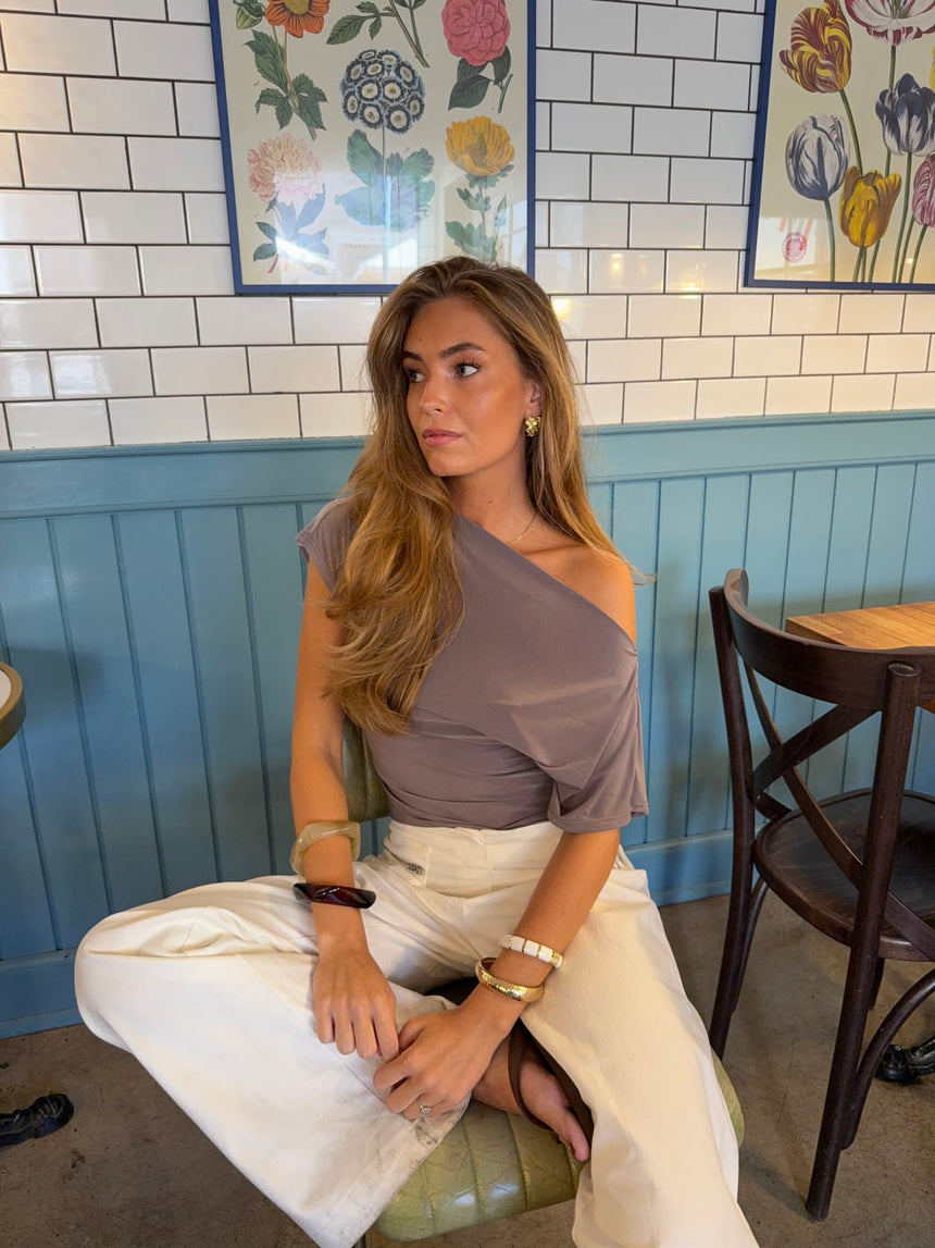 Florine figursyet t-shirt - Taupe