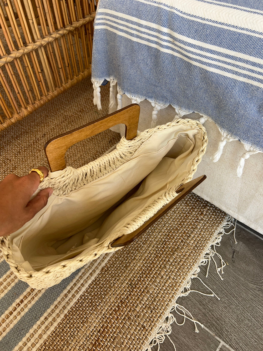 Mascali flettet taske med træhåndtag - Beige