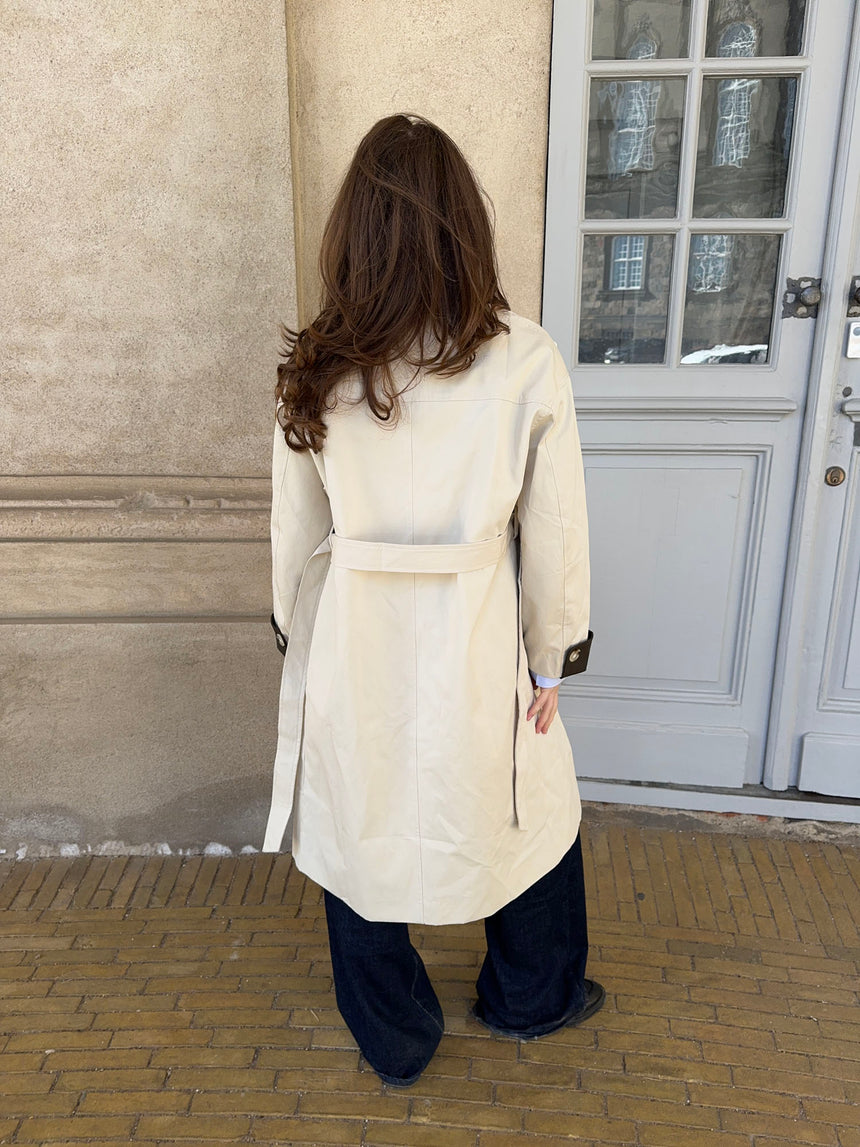 Vespera frakke med krave - Lys beige/brun