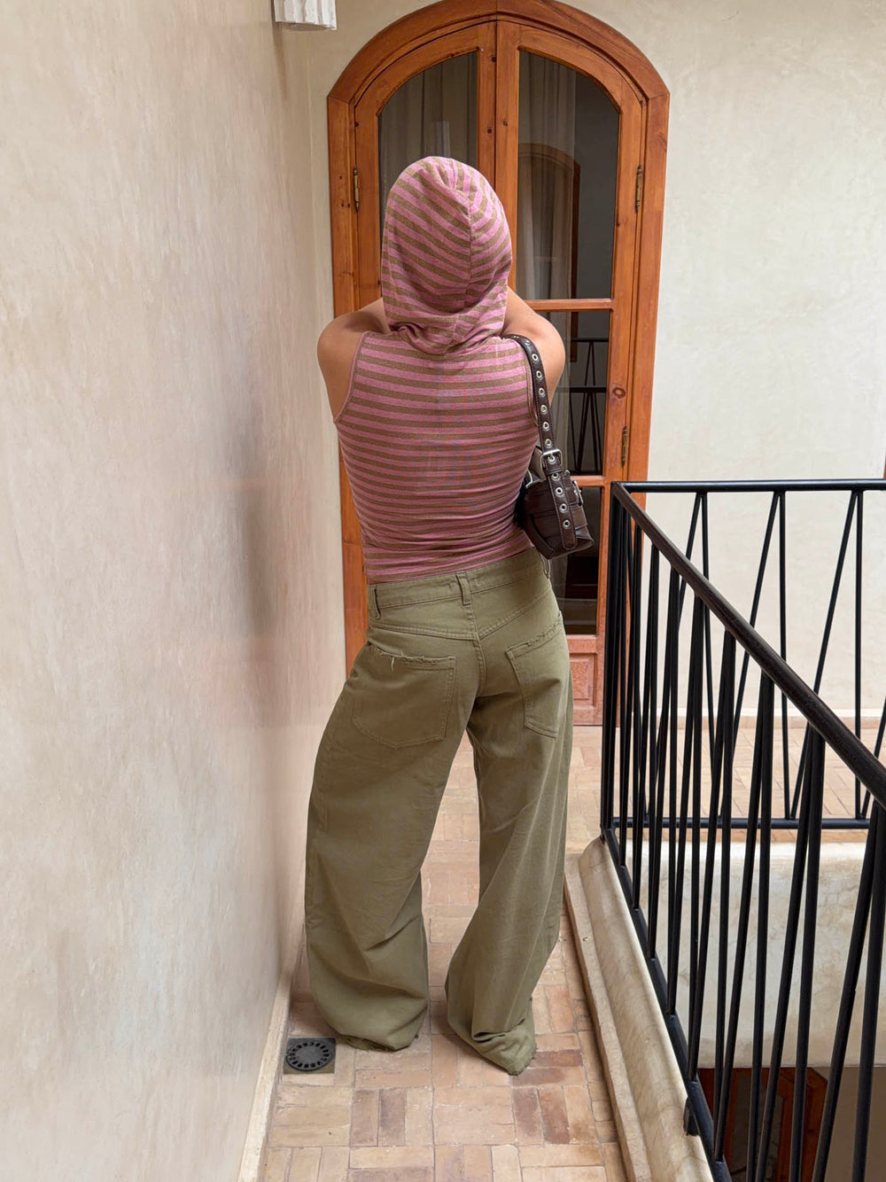 Nova glimmertop med hætte - Lyserød/beige