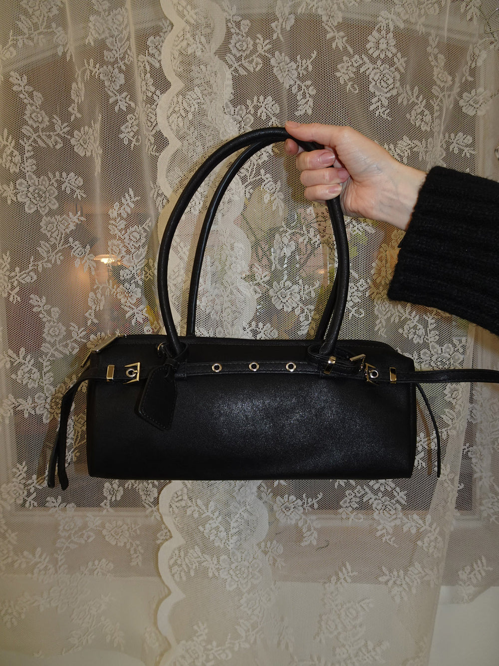 Bobby håndtaske med metalknapper - Sort