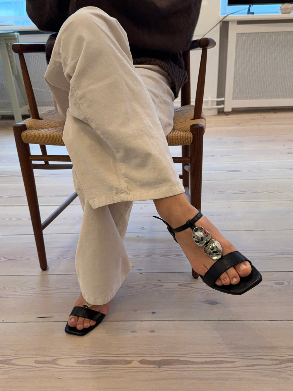 Spania hæle med sølvdetaljer - Sort