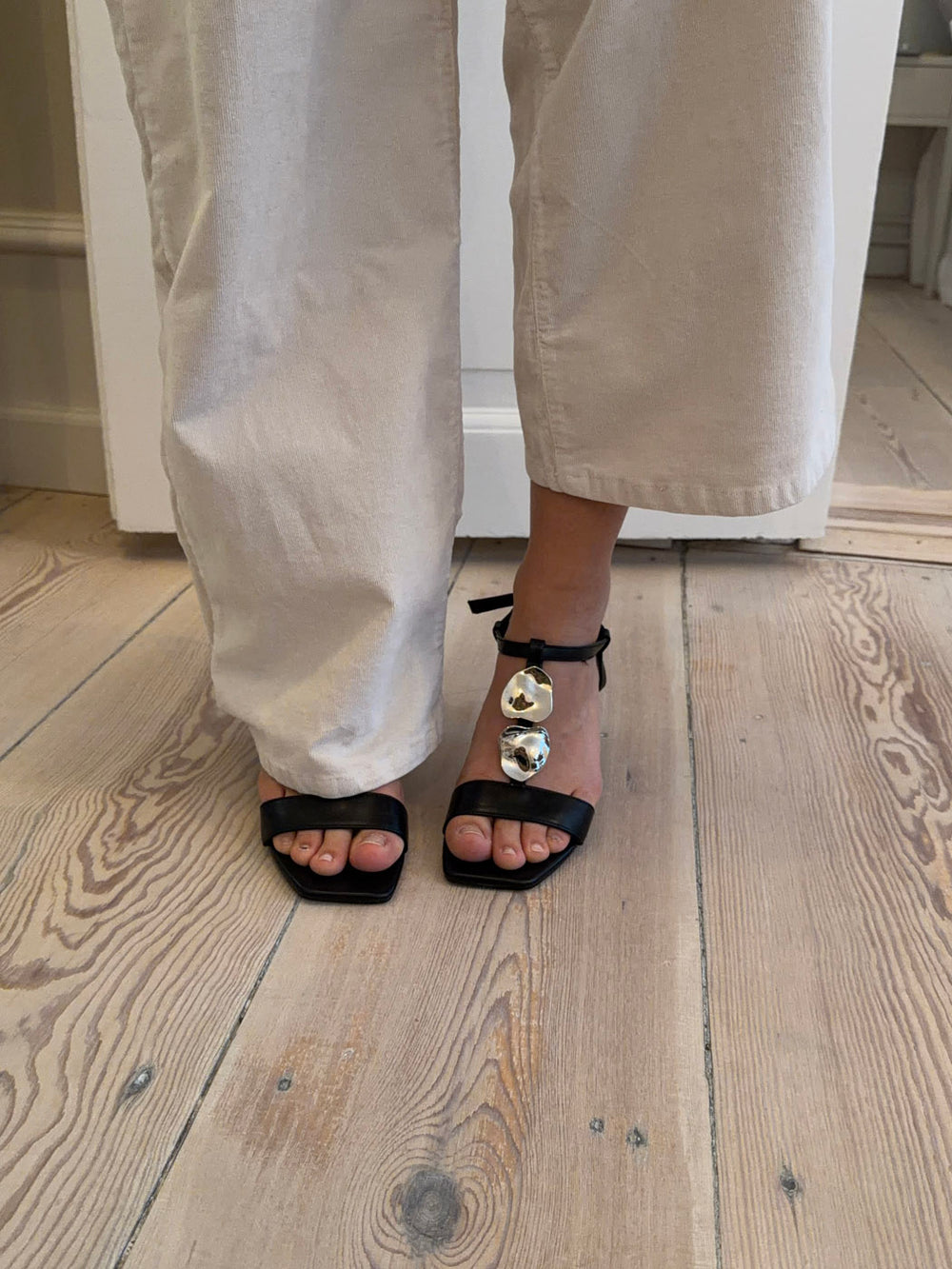 Spania hæle med sølvdetaljer - Sort