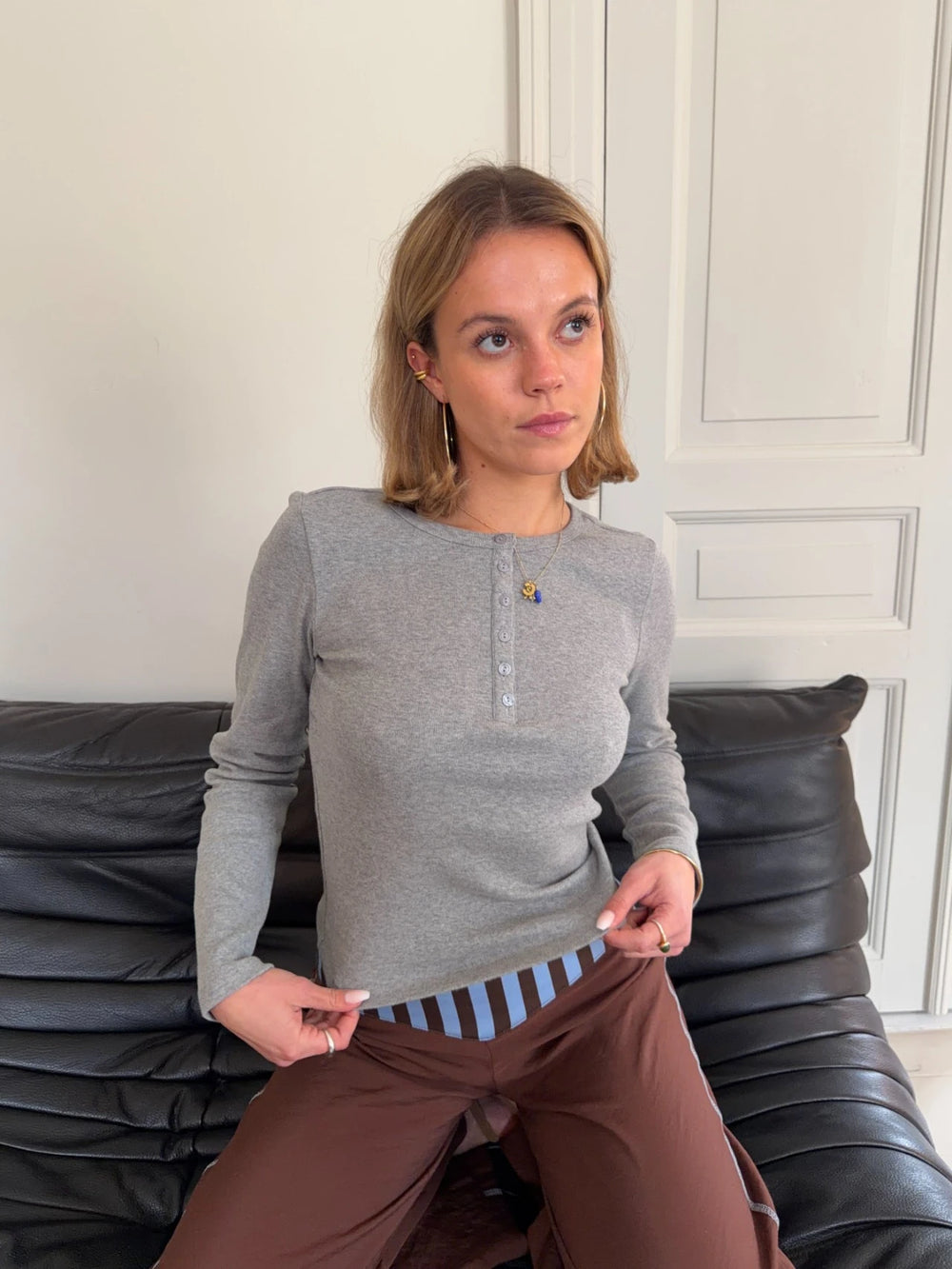 Roxana henley bluse - Grå