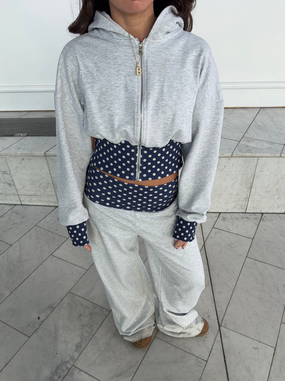 May hoodie med polkaprikker - Grå/navy/hvid