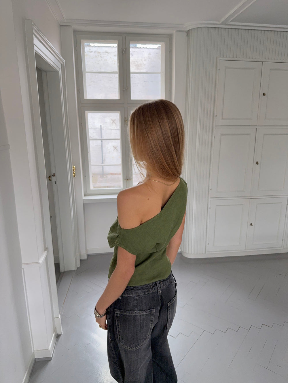 Tiril one shoulder top i hør - Grøn