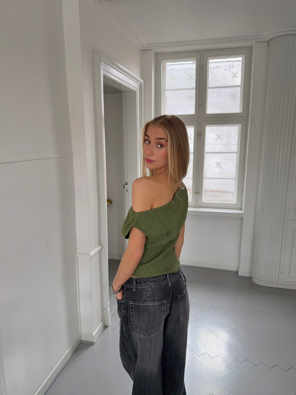 Tiril one shoulder top i hør - Grøn