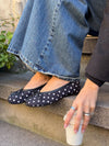 Tovea split toe ballerina med polkaprikker - Sort/Hvid