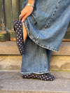 Tovea split toe ballerina med polkaprikker - Sort/Hvid