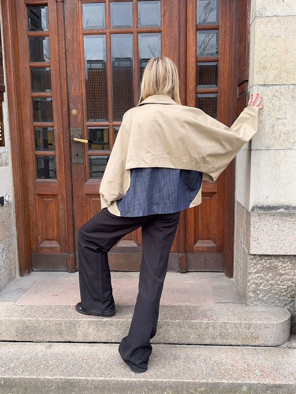 Lenaya jakke med denimryg - Beige