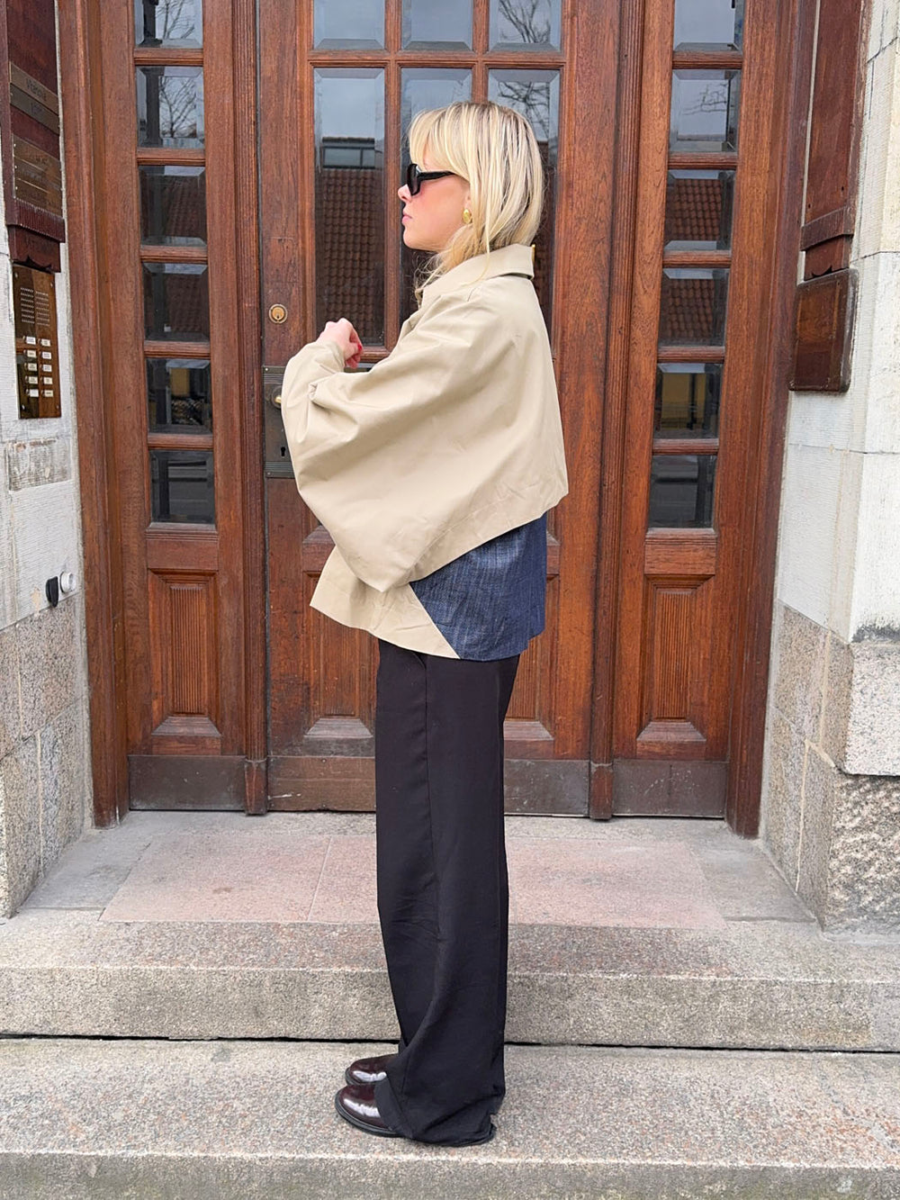Lenaya jakke med denimryg - Beige