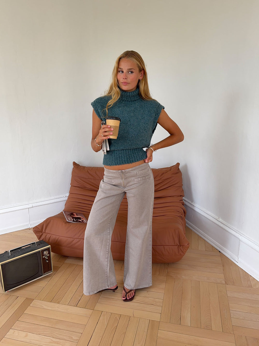 Gerda jeans med detaljer - Taupe