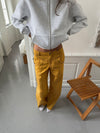 Olive jeans med detaljer - Gul